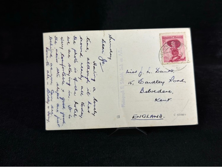 1940 - 50 yıllarından Avusturya Kartpostal Österreich 1 Schilling rot Trachten Pullu