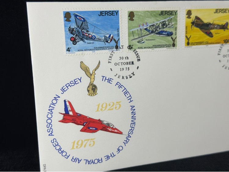 1975 İngiltere Sömürgesi Jersey RAF Kraliyet Hava Kuvvetleri Temalı İlk Gün Zarfı Royal Air Force 50th Ann. FDC