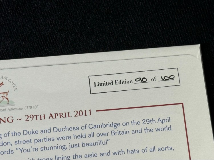 İngiltere THE ROYAL WEDDİNG HRH PRİNCE WİİLİAM AND MİSS CATHERİNE MİDDLETON LİMİTED 90/100