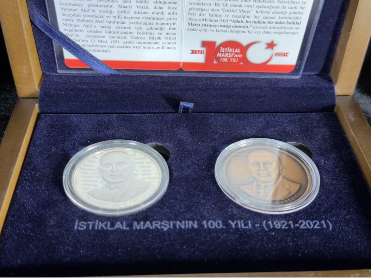 Darphane İstiklal Marşı’nın 100. Yılı (1921–2021) Gümüş Bronz Hatıra Sikke Seti – Mehmet Akif Ersoy